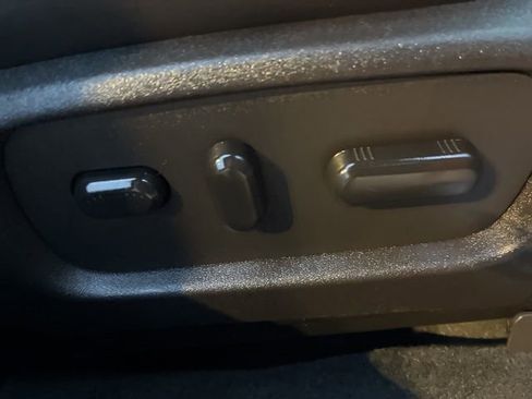 Used 2017 Ford Taurus Limited image 29