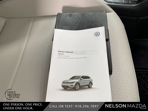 Used 2021 Volkswagen Tiguan SE w/ Panoramic Sunroof Package image 51