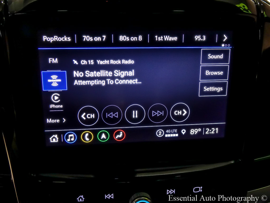 Used 2023 Chevrolet Traverse LT w/ LT Premium Package AWD/4WD image 22