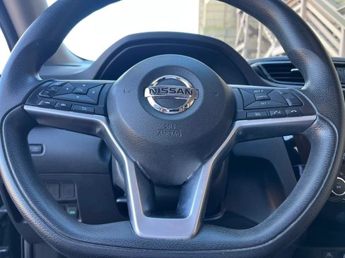 Used 2017 Nissan Rogue S FWD image 21