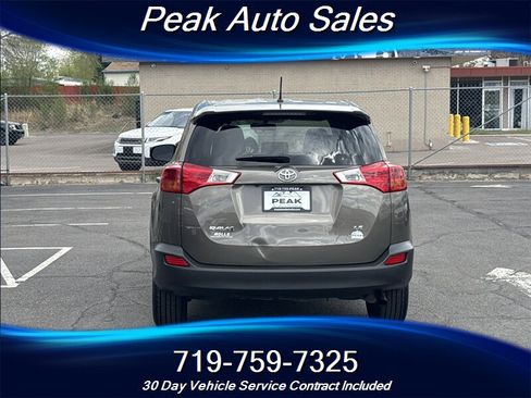 Used 2015 Toyota RAV4 LE image 6