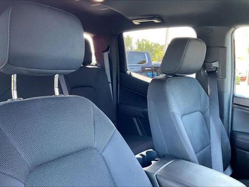 Used 2023 Chevrolet Colorado LT w/ LT Convenience Package image 7