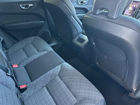 Used 2023 Volvo XC60 B5 Core w/ Protection Package Premier FWD image 17