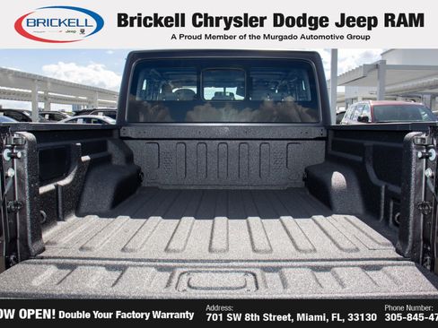 New 2026 Jeep Gladiator Sport image 9