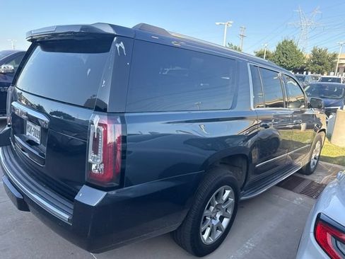 Used 2019 GMC Yukon XL Denali RWD image 4