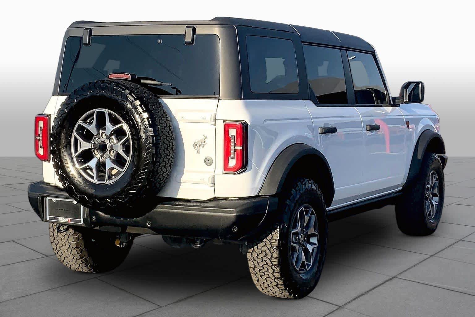Used 2025 Ford Bronco Badlands AWD/4WD image 13