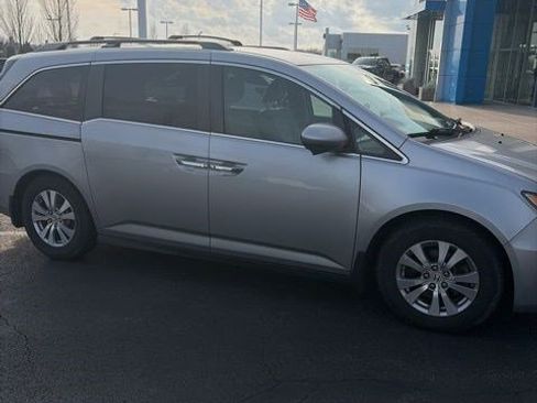 Used 2016 Honda Odyssey SE image 4