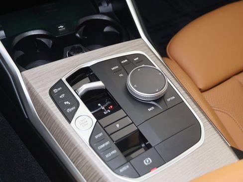 Used 2025 BMW M340i xDrive w/ Premium Package image 31