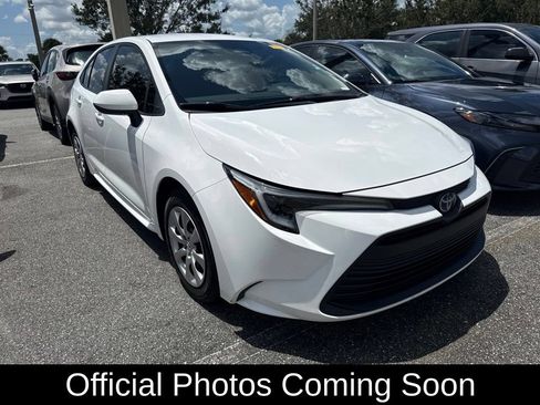 Used 2023 Toyota Corolla LE FWD image 1