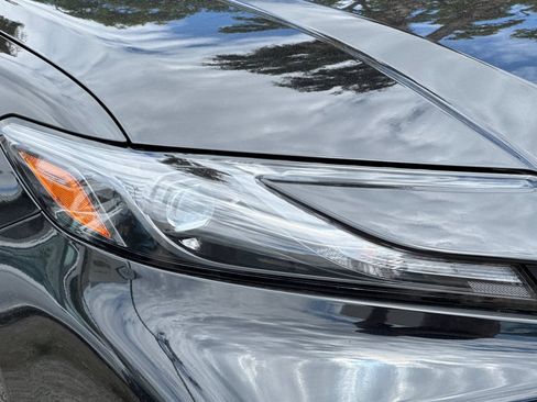 New 2026 Toyota Camry Hybrid FWD image 31