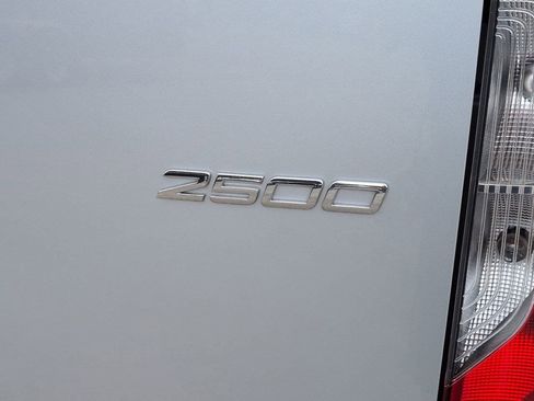 Used 2019 Mercedes-Benz Sprinter 2500 image 7