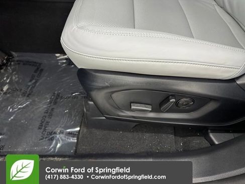 New 2026 Ford Explorer Platinum w/ LUX Leather Package image 43