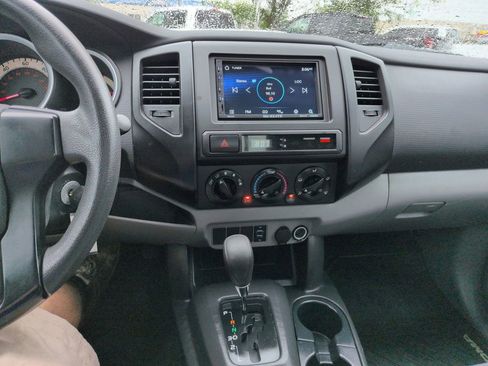 Used 2013 Toyota Tacoma 2WD Regular Cab image 16