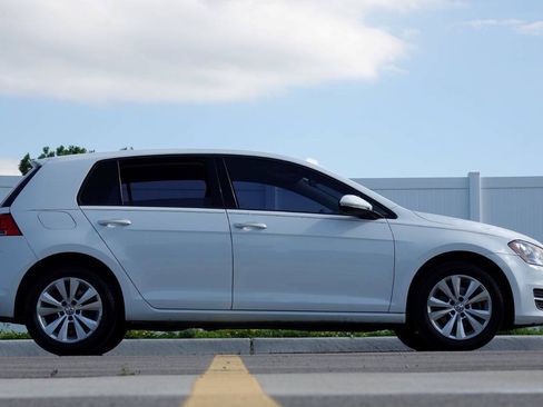Used 2015 Volkswagen Golf TDI S FWD image 50