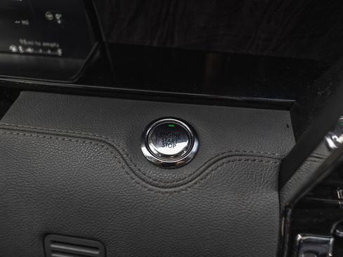 Used 2021 Lincoln Navigator L Reserve image 16