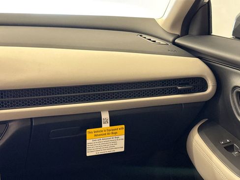 New 2026 Honda HR-V LX image 17