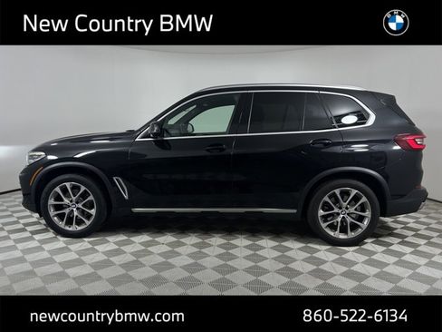 Used 2021 BMW X5 xDrive40i w/ Premium Package image 4
