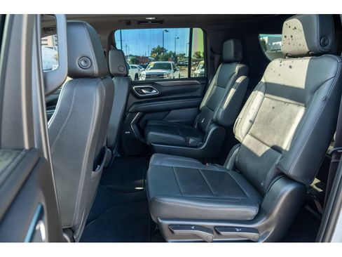 Used 2023 Chevrolet Suburban Z71 AWD/4WD image 13