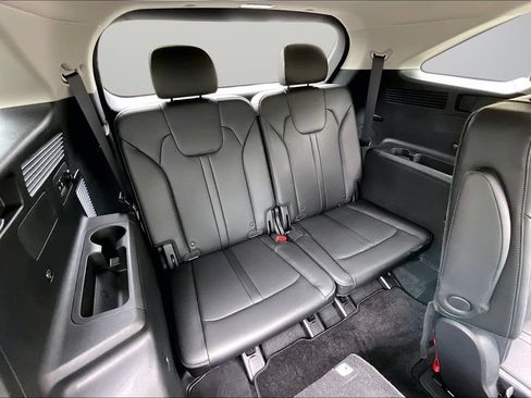 Used 2023 Kia Sorento SX AWD/4WD image 28