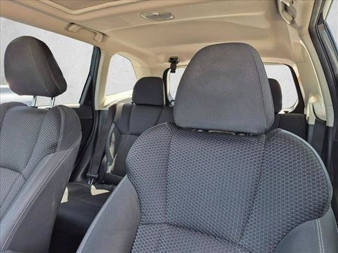 Used 2021 Subaru Forester Premium w/ Popular Package #1 AWD/4WD image 4