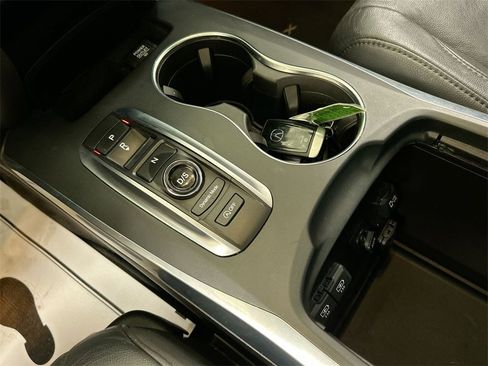 Used 2020 Acura MDX SH-AWD image 17