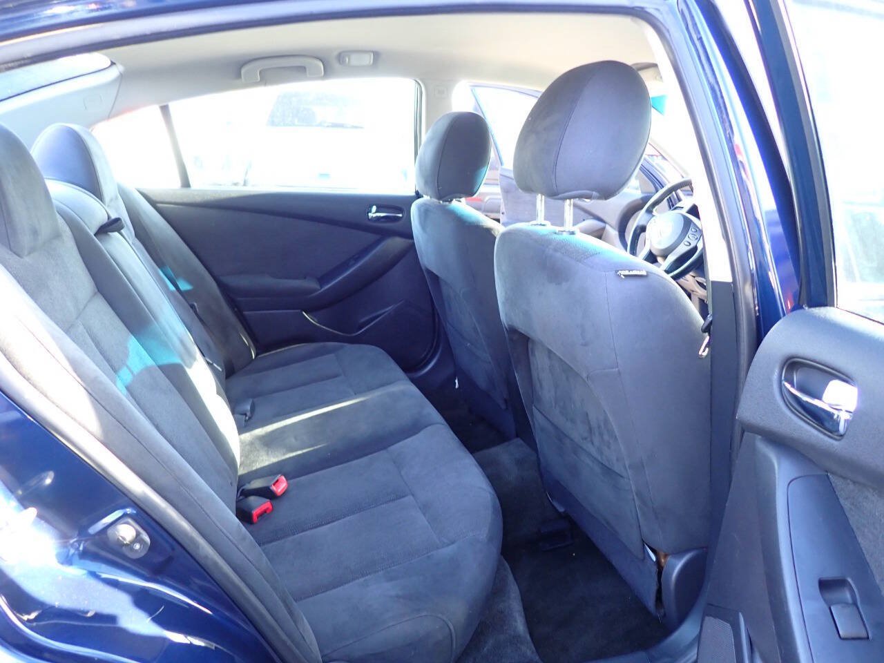 Used 2012 Nissan Altima 2.5 S w/ Convenience Pkg FWD image 11