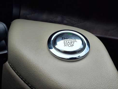 Used 2020 Lincoln Aviator Reserve w/ Equipment Group 201A image 10