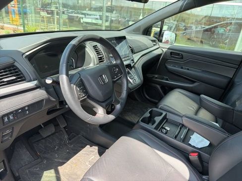 Used 2024 Honda Odyssey Sport image 8