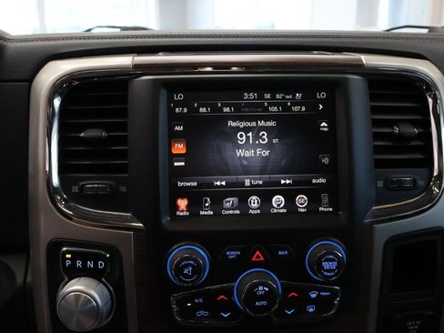 Used 2016 RAM 1500 Laramie w/ Convenience Group AWD/4WD image 22