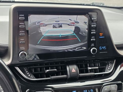 Used 2019 Toyota C-HR XLE FWD image 11