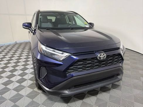 Used 2022 Toyota RAV4 XLE image 8