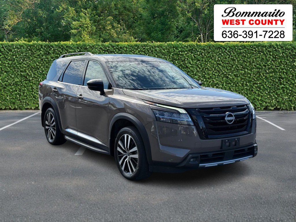 Used 2024 Nissan Pathfinder Platinum w/ Lighting Package (N93) AWD/4WD image 1