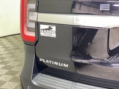 Used 2023 Ford Expedition Platinum image 39
