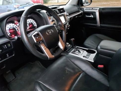 Used 2016 Toyota 4Runner Limited image 13