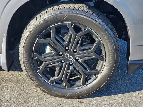 New 2026 INFINITI QX80 4WD image 9