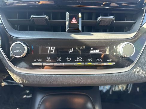 Used 2023 Toyota Corolla LE image 17