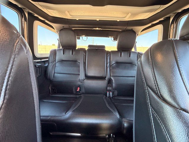 Used 2023 Jeep Wrangler Unlimited Sahara AWD/4WD image 17