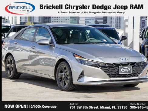 Used 2021 Hyundai Elantra SEL image 3