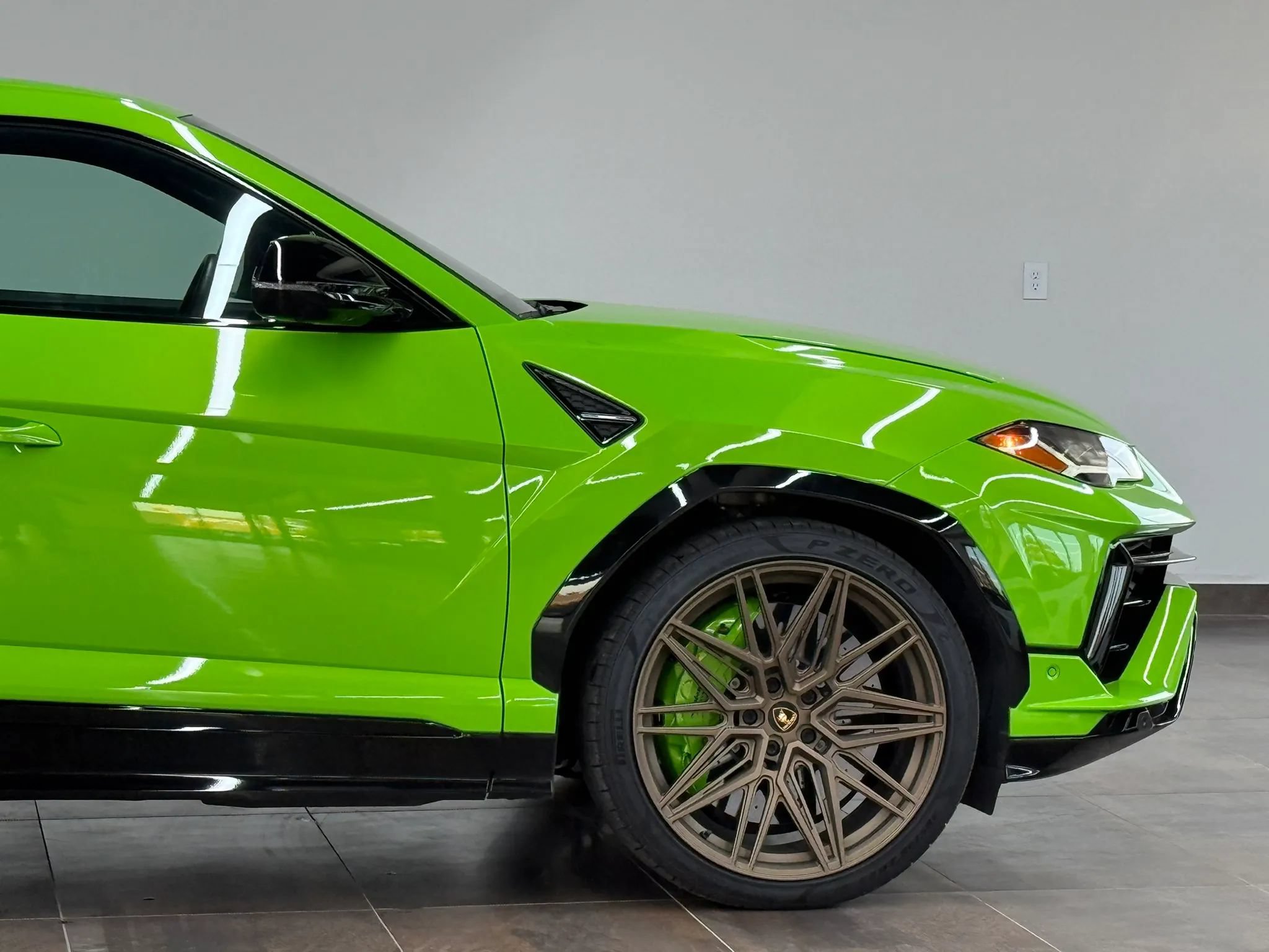 Used 2023 Lamborghini Urus S AWD/4WD image 15