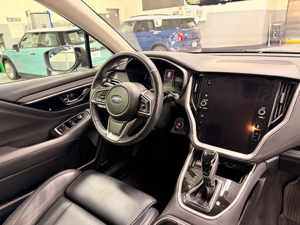 Used 2022 Subaru Outback Limited AWD/4WD image 30
