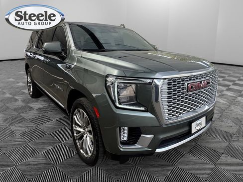Used 2023 GMC Yukon XL Denali image 7