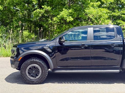 Certified 2024 Ford Ranger Raptor AWD/4WD image 9