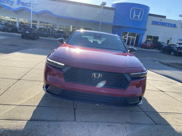 Used 2025 Honda Accord Sport image 3