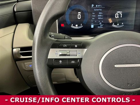 Used 2025 Hyundai Tucson SEL AWD/4WD image 11