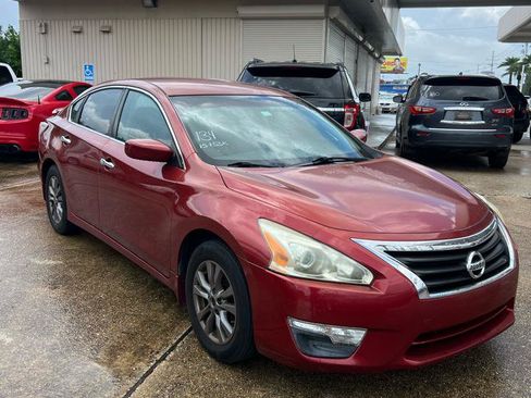 Used 2015 Nissan Altima 2.5 S w/ Special Edition Package FWD image 3