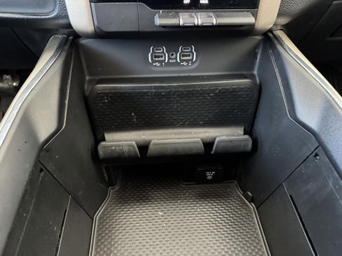 Used 2019 RAM 1500 Laramie image 21
