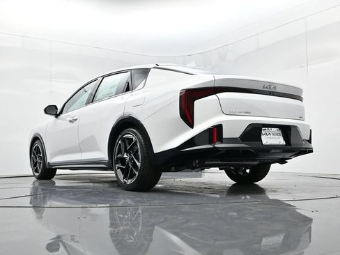 Certified 2025 Kia K4 GT-Line w/ GT-Line Premium Package FWD image 39