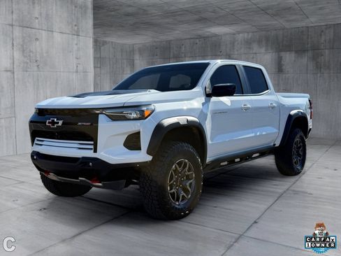 Certified 2024 Chevrolet Colorado ZR2 w/ ZR2 Convenience Package III AWD/4WD image 2