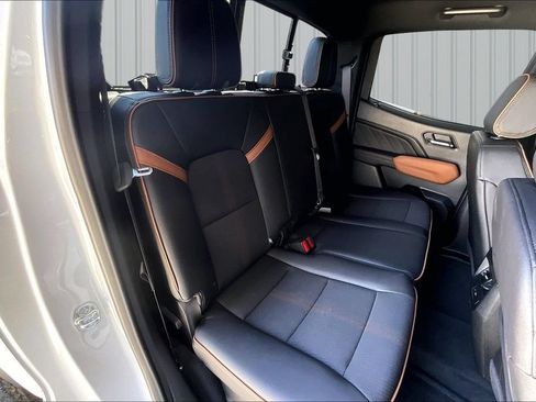 Used 2025 GMC Canyon AT4 AWD/4WD image 20