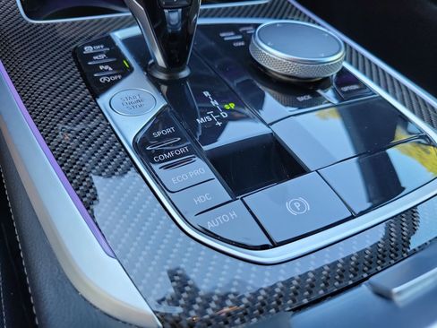 Used 2022 BMW X5 M50i w/ Premium Package image 30